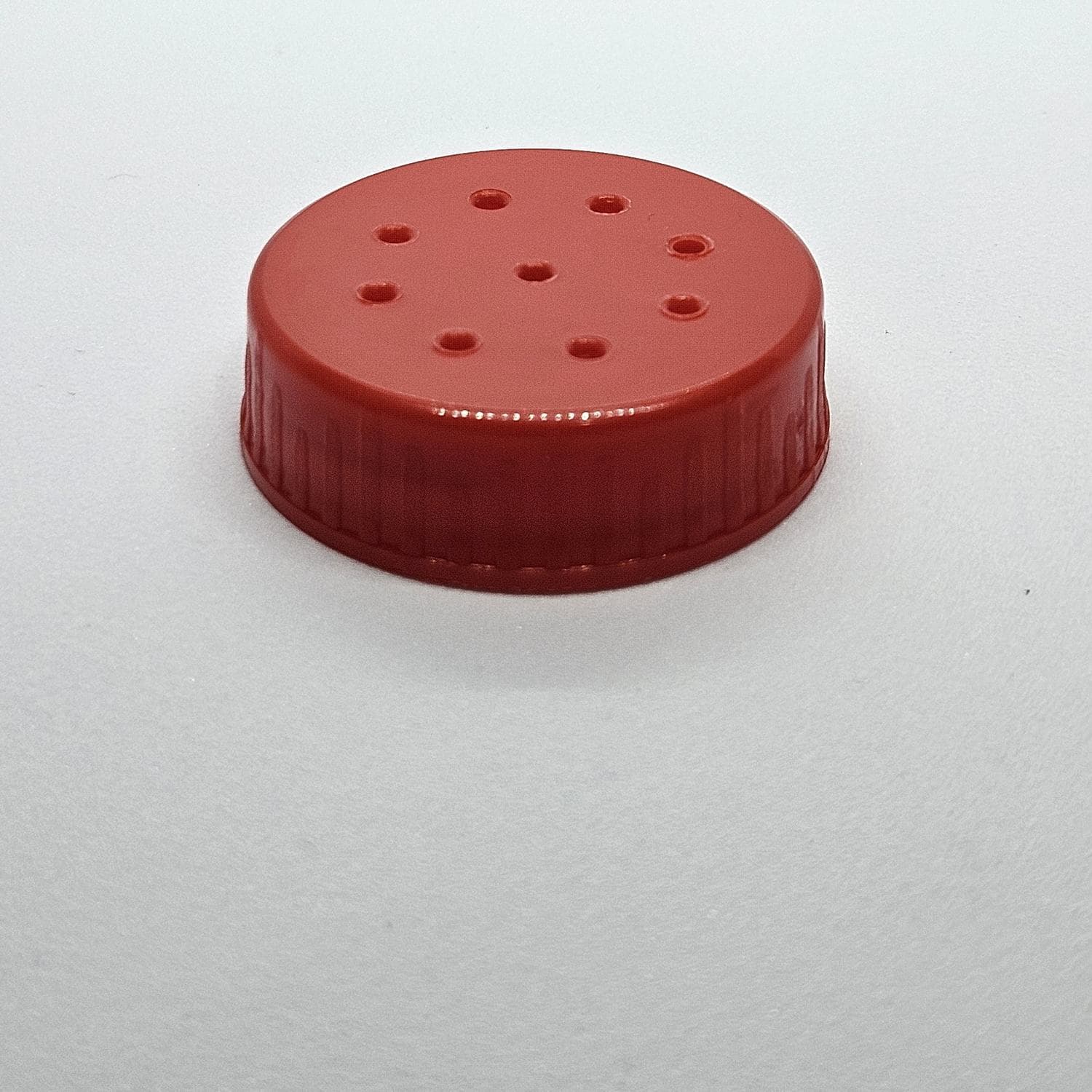 Tapa espolvoreadora R-38 roja