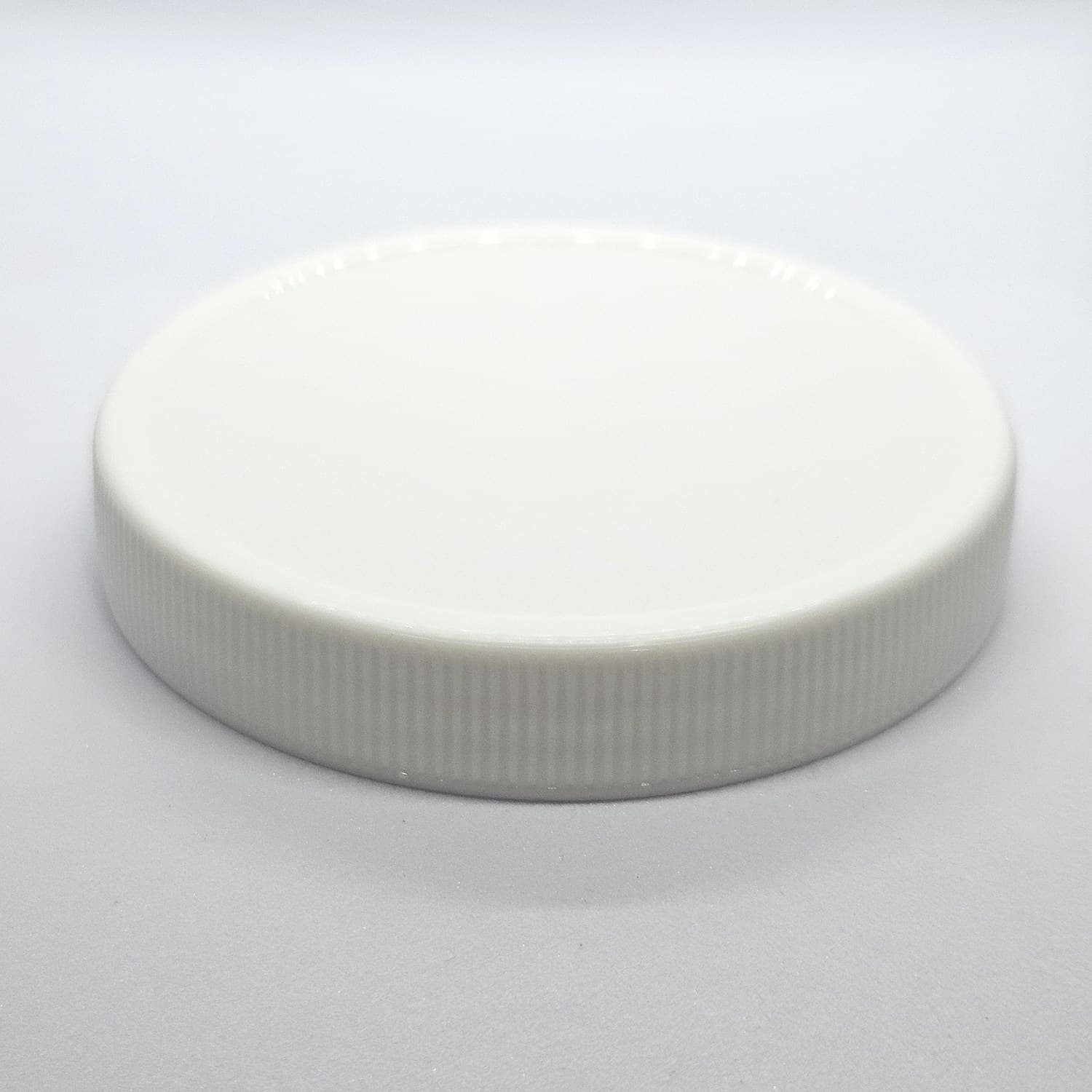 Tapa plana R-89 blanca · lisa